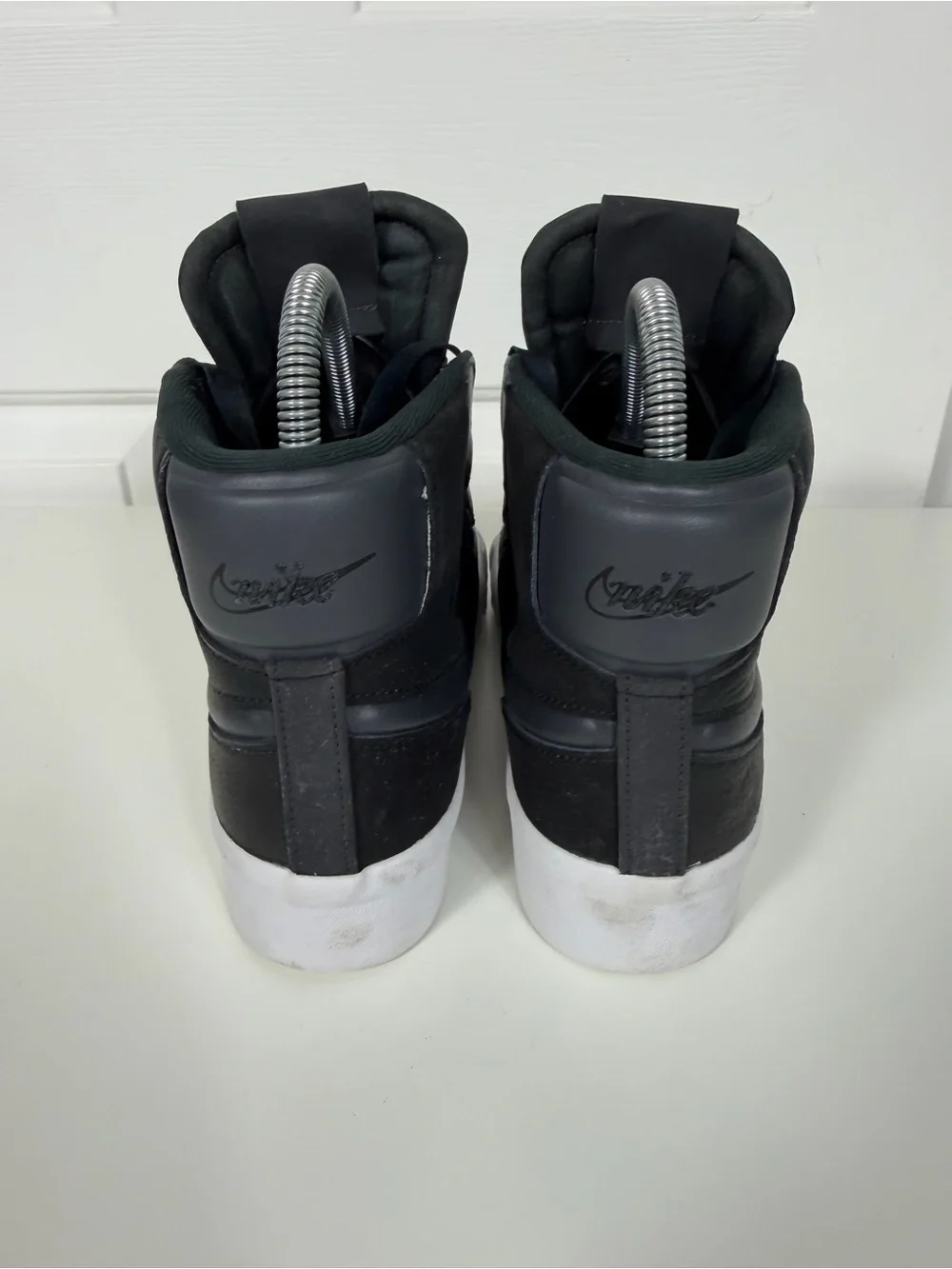 Nike Women’s Blazer Mid Victory Basketball Shoes Sz. 8.5 DR2948-001 BLACK